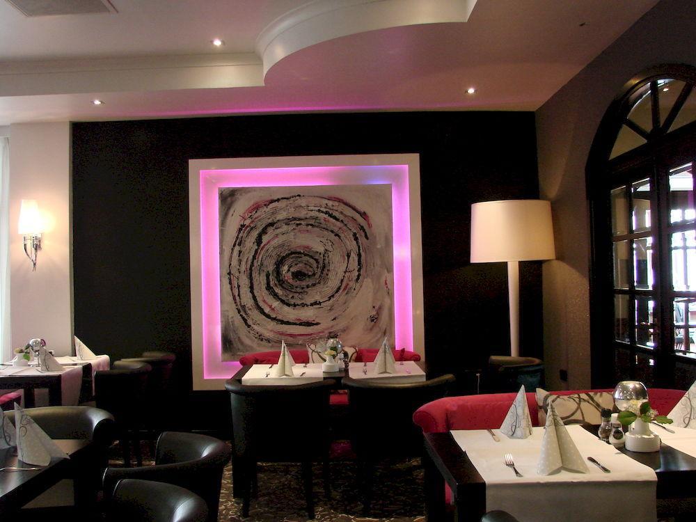 Hotel Gladbeck Van Der Valk Екстериор снимка